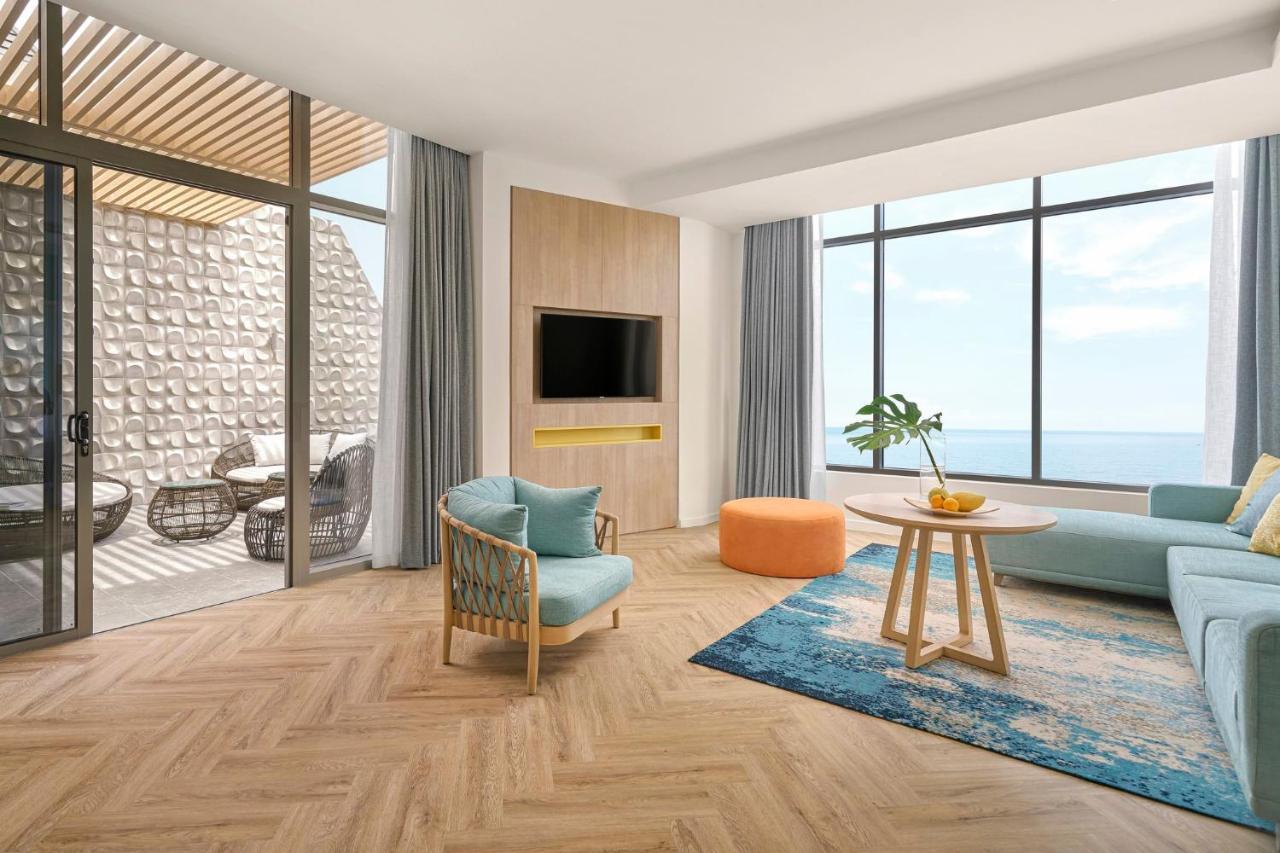 Holiday Inn Resort Ho Tram Beach By Ihg Exteriör bild